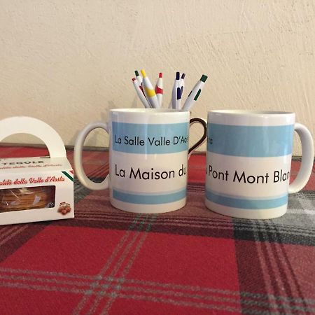 La Maison Du Pont Mont Blanc 2 La Salle Eksteriør billede